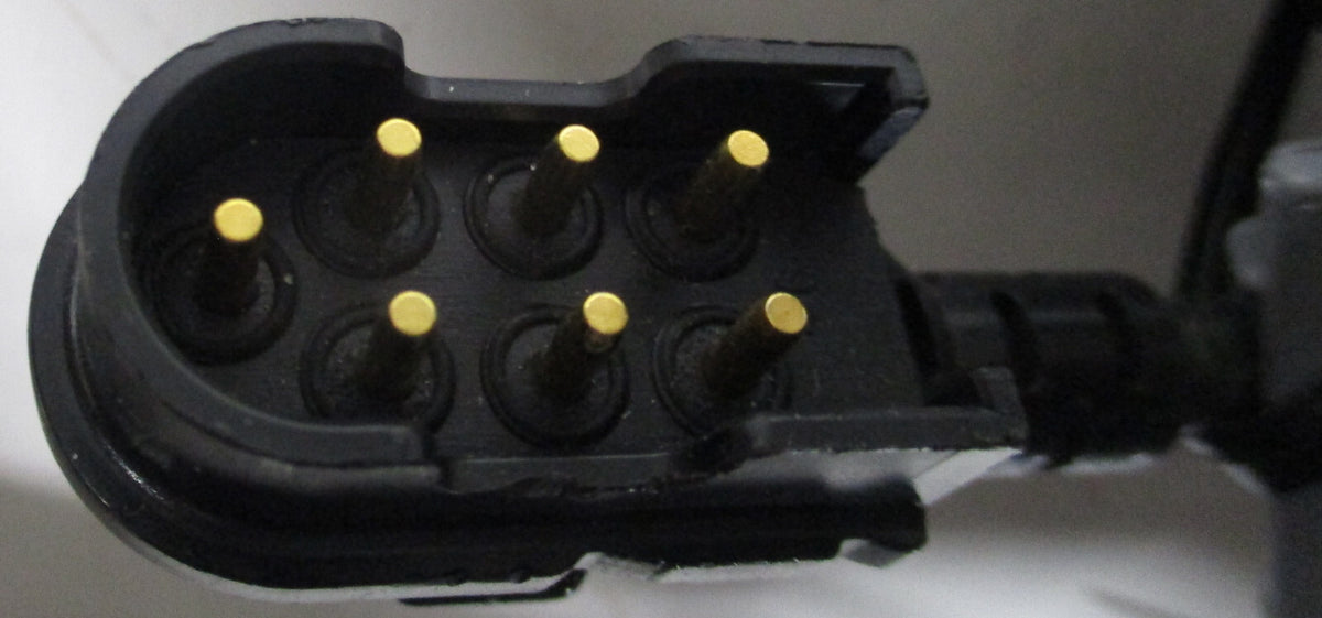 M-SERIES TWO CHANNEL SEAT CONTROLLER M216ER3-1012 FROM TDX-SP WITH CABLES AS PIC