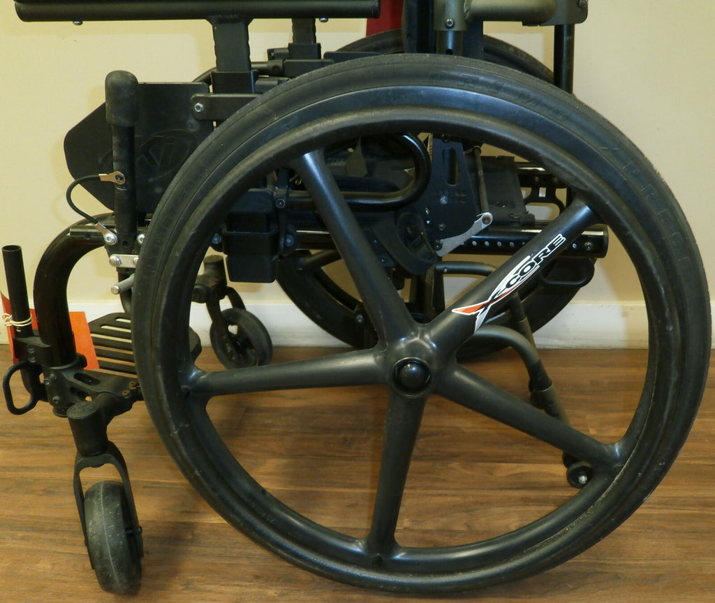 KI MOBILITY TSUNAMI LITTLE WAVE CHILD WHEELCHAIR SEAT WIDTH 12,SEAT HEIGHT 16 AN