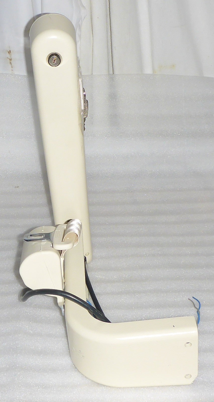2022 HANDICARE STAIR LIFT ARM LEFT AND RIGHT WITH KEY.JOYSTICK CONTROL AND