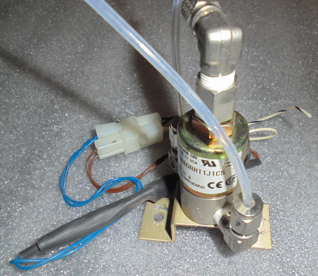 3 WAY PARKER GENERAL PURPOSE SOLENOID VALVE ONE 2490-C3-0231 12V AND 5 249014-0