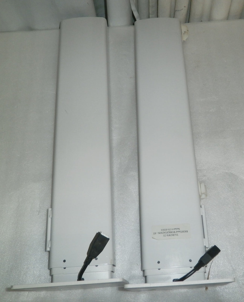 LINAK LIFTING COLUMN DL40047-LINAK CONTROL BOX CBD4-U023 AND LINAK CONTROL