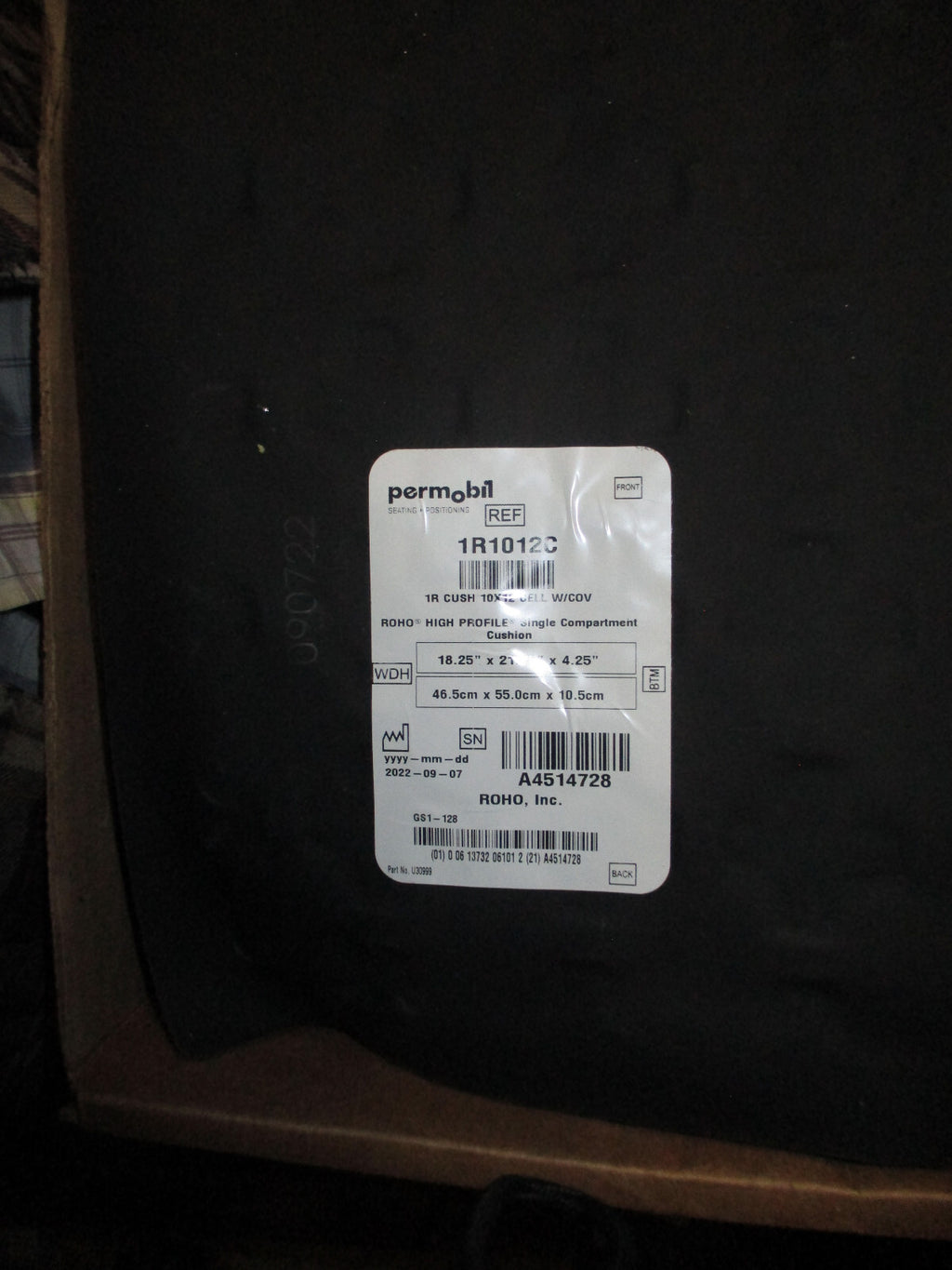 PERMOBIL WHEELCHAIR CUSHION 18.25X21.75X4.25 INCH MODEL 1R1012C perfectCONDITION