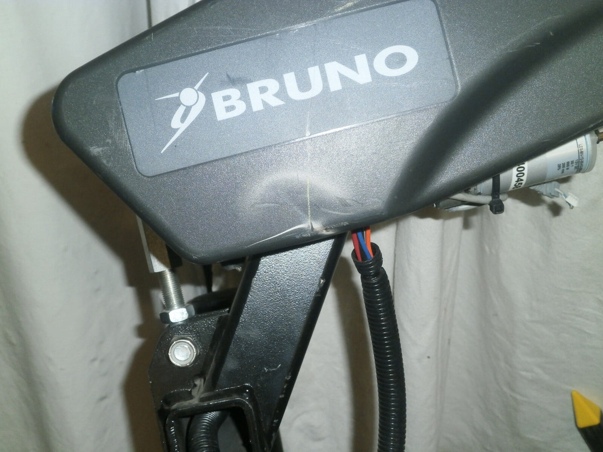 2019 BRUNO VSL-6900 AS PHOTO WORKING WITH REMOTE CONTROL, NO STANDING BASE