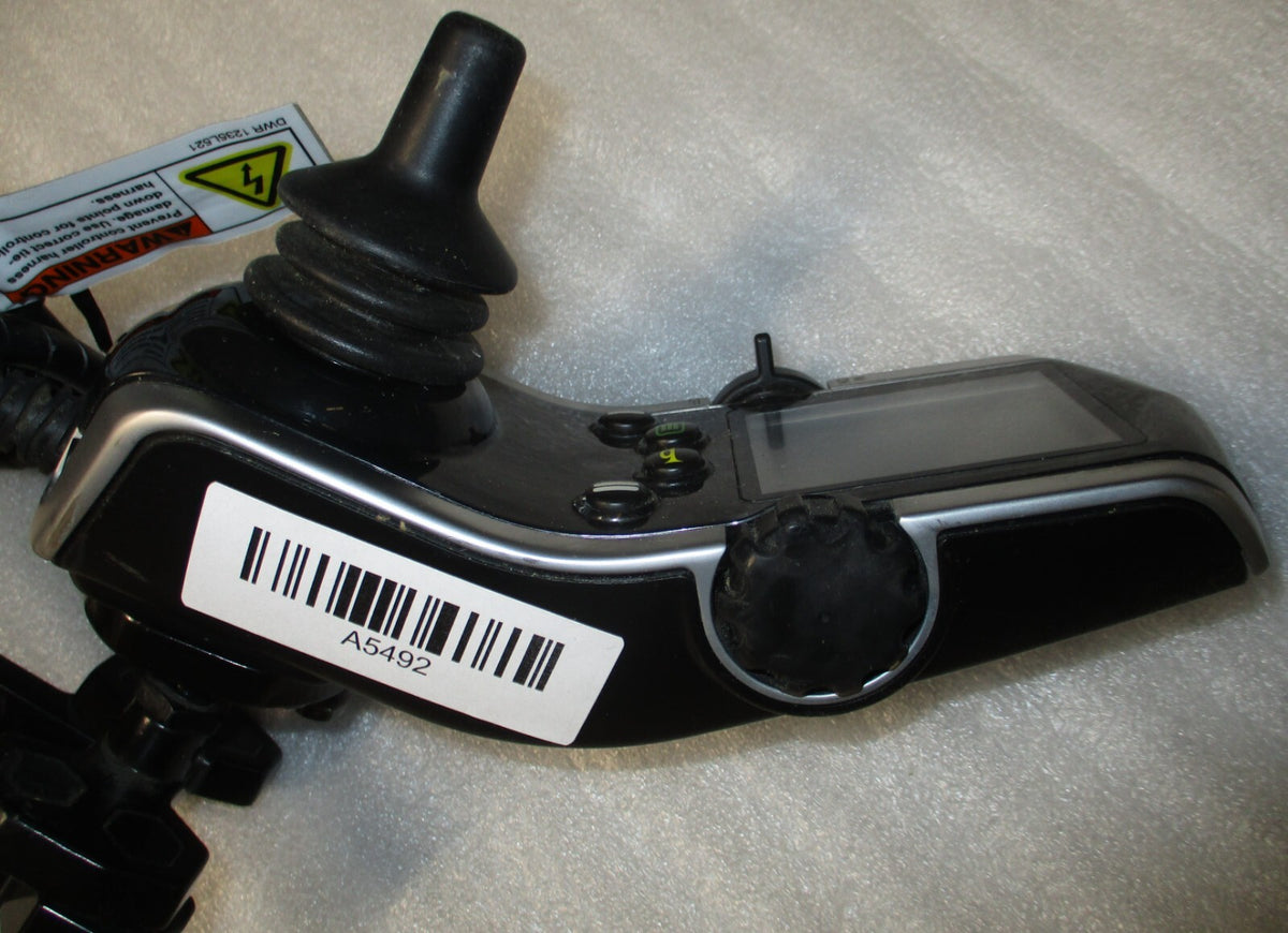 QUANTUM WHEELCHAIR JOYSTICK CTL123217 WITH SWING AWAY ARM PERFECT CONDITION