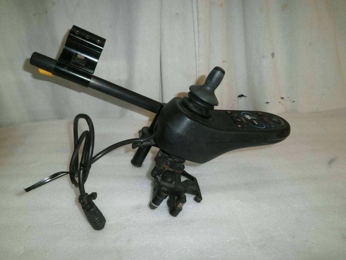 WHEELCHAIR JOYSTICK D51316.01 8KEY R NET WITH SWING AWAY ARM GOOD CONDITION
