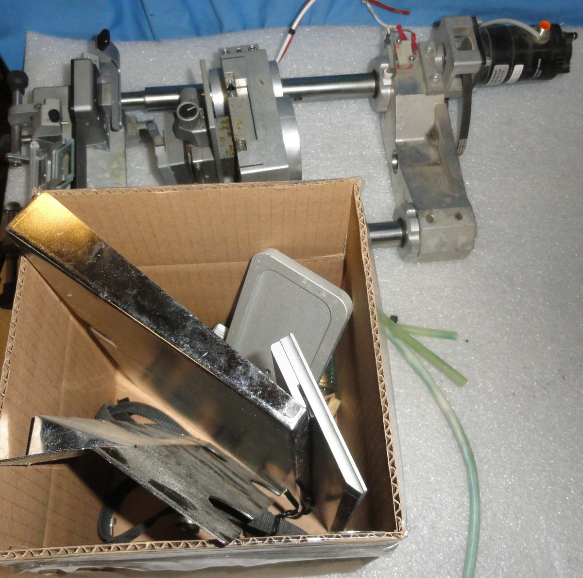 MICROM HM560 DESPOSALBLE BLADE CARRIER AND MOTORIZED CUTTING DRIVE PARTS
