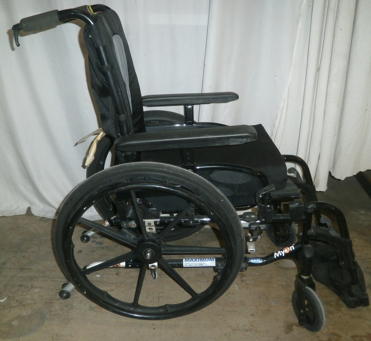 INVACARE MYON FOLDING WHEELCHAIR 15 INCH SEAT WIDTH GOOD CONDITION