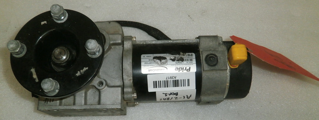 ONE PRIDE WHEELCHAIR MOTOR MODEL RH 712-A28TTZ2Z VERY GOOD WORKING CONDITION