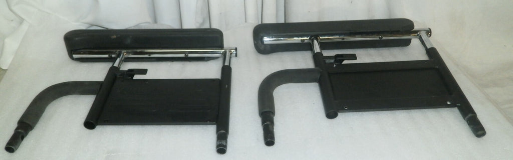 PAIR OF WHEELCHAIR ARM REST LEFT AND RIGHT WITH MOUNTS FOR QUICKIE QM-710
