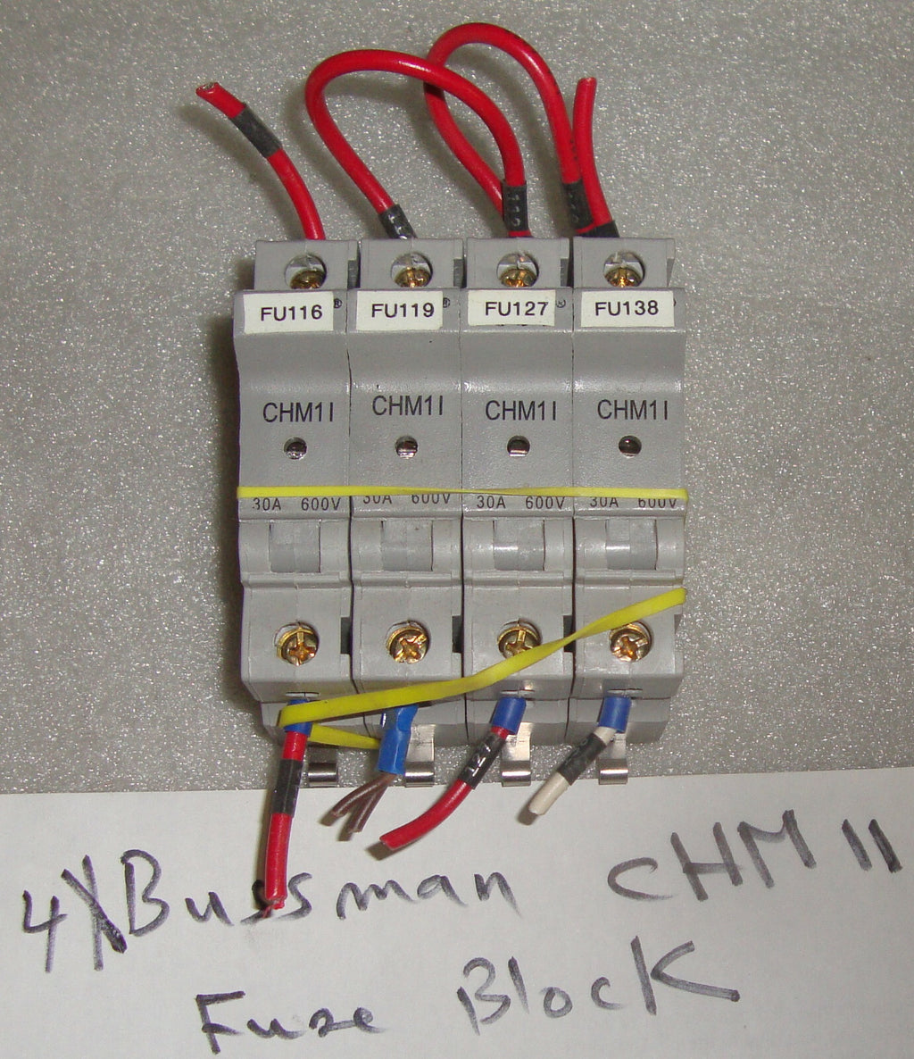 4 OF BUSSMANN CHM11 FUSE BLOCK AS PICTURES