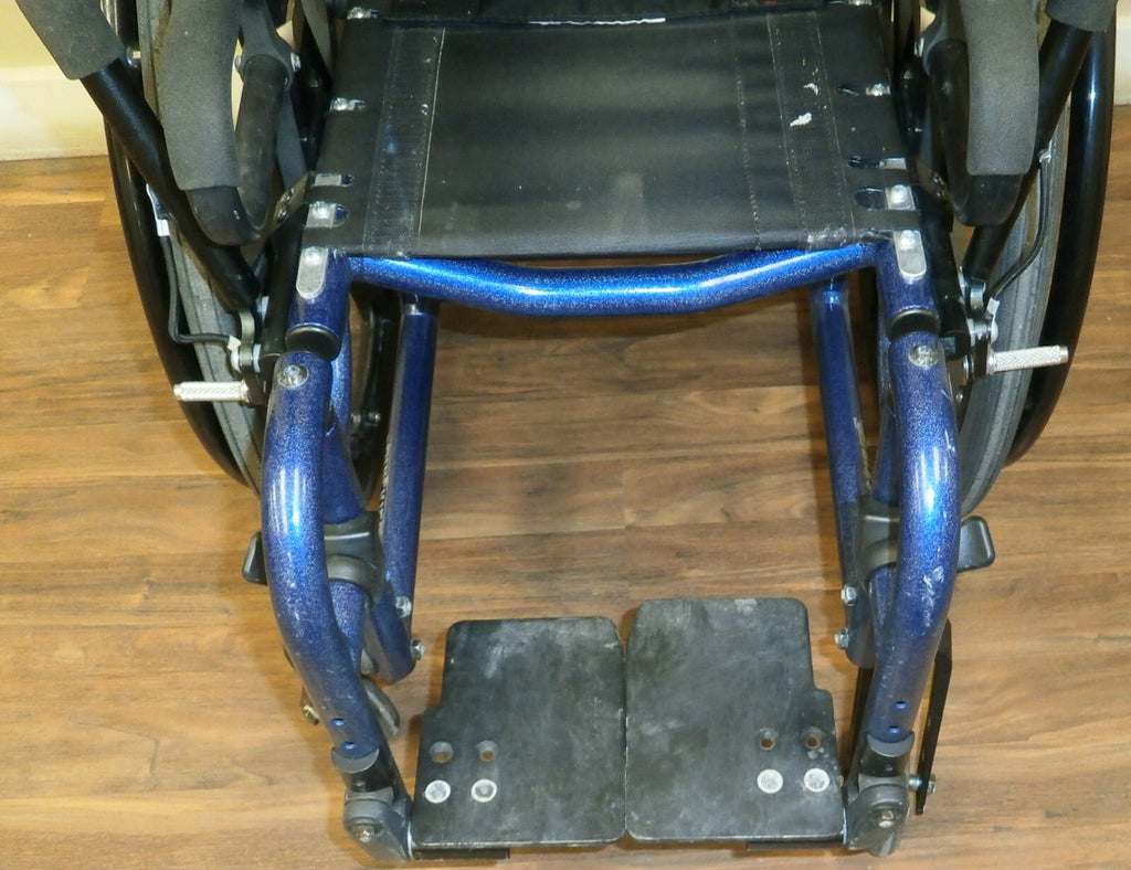 QUICKIE GP RIGID WHEELCHAIR LIGHT WEIGHT SEAT WIDTH 12 INCH VERY GOOD CONDITION