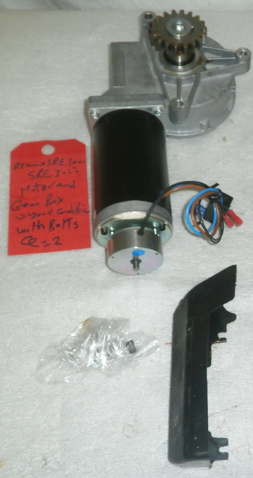 BRUNO Stairlift SRE 3000 SRE 3050 Motor TW03 95065084004-454 w/ Gearbox & Bolts