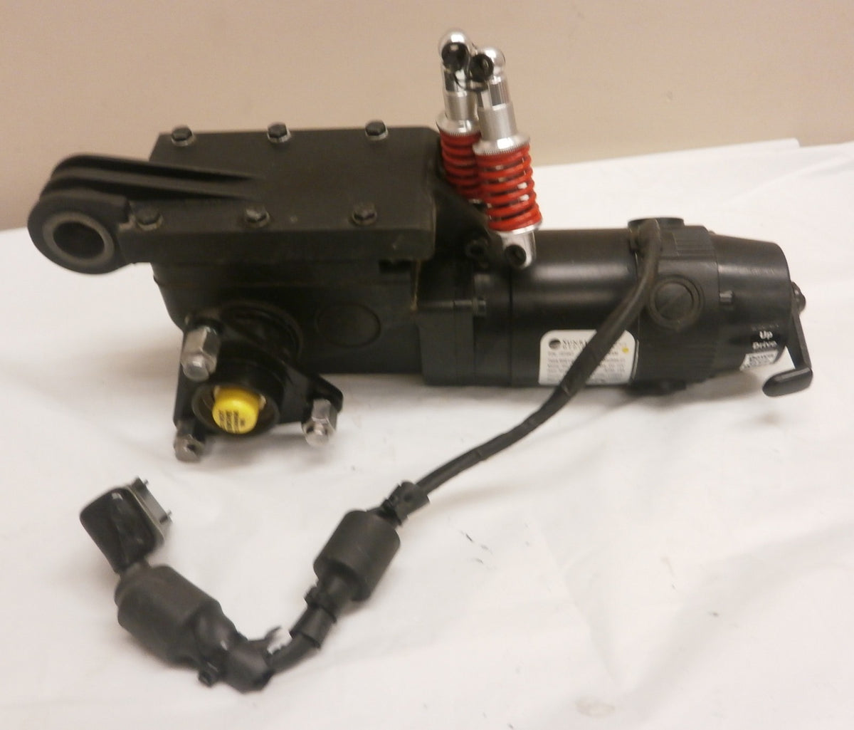 Quickie QM-710 One Motor 107247 left with Two shocks Good Condition as photo