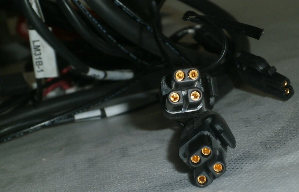 Invacare TDX-SP2 Battery Cables C626 and Other Cables 10085475 as Photo