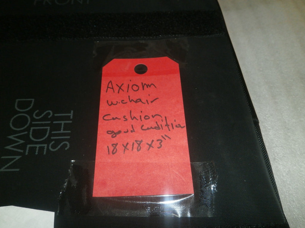 Axiom G Wheelchair Cushion Size 18x18" W/ Cover Good Condition