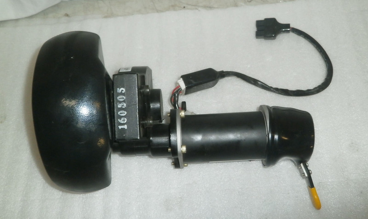 SHOPRIDER PIROUETTE MOTORS LEFT & RIGHT VERY GOOD WORKING CONDITION W/ CABLES