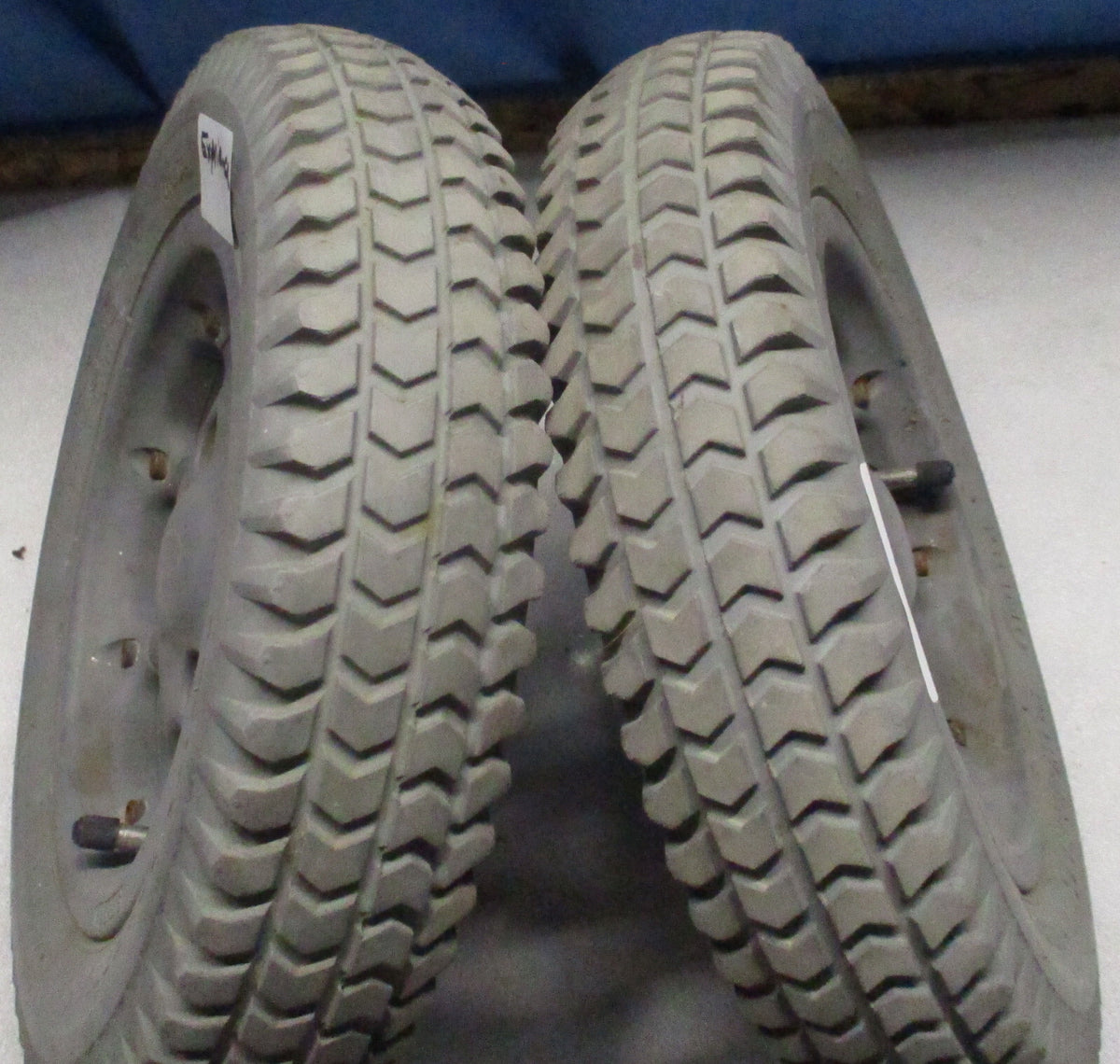 A1 QUICKIE XPERIENCE WHEELCHAIR AIR TIRES 3.00-8 VERY GOOD CONDITION