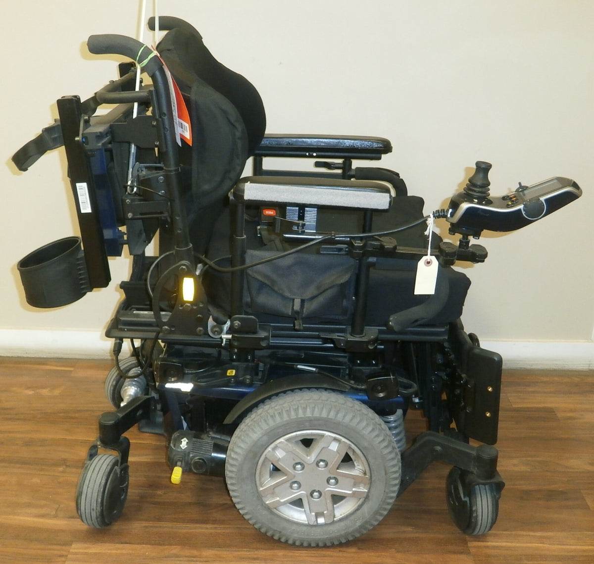 QUANTUM EDGE 2.0 POWER WHEELCHAIR With Tilt Function (No Batteries)