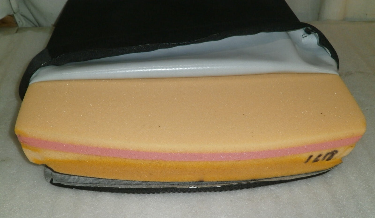FUTURE PRISM IDEAL CUSHION 06T-24601 SIZE 17X18x2.5" GOOD CONDITION