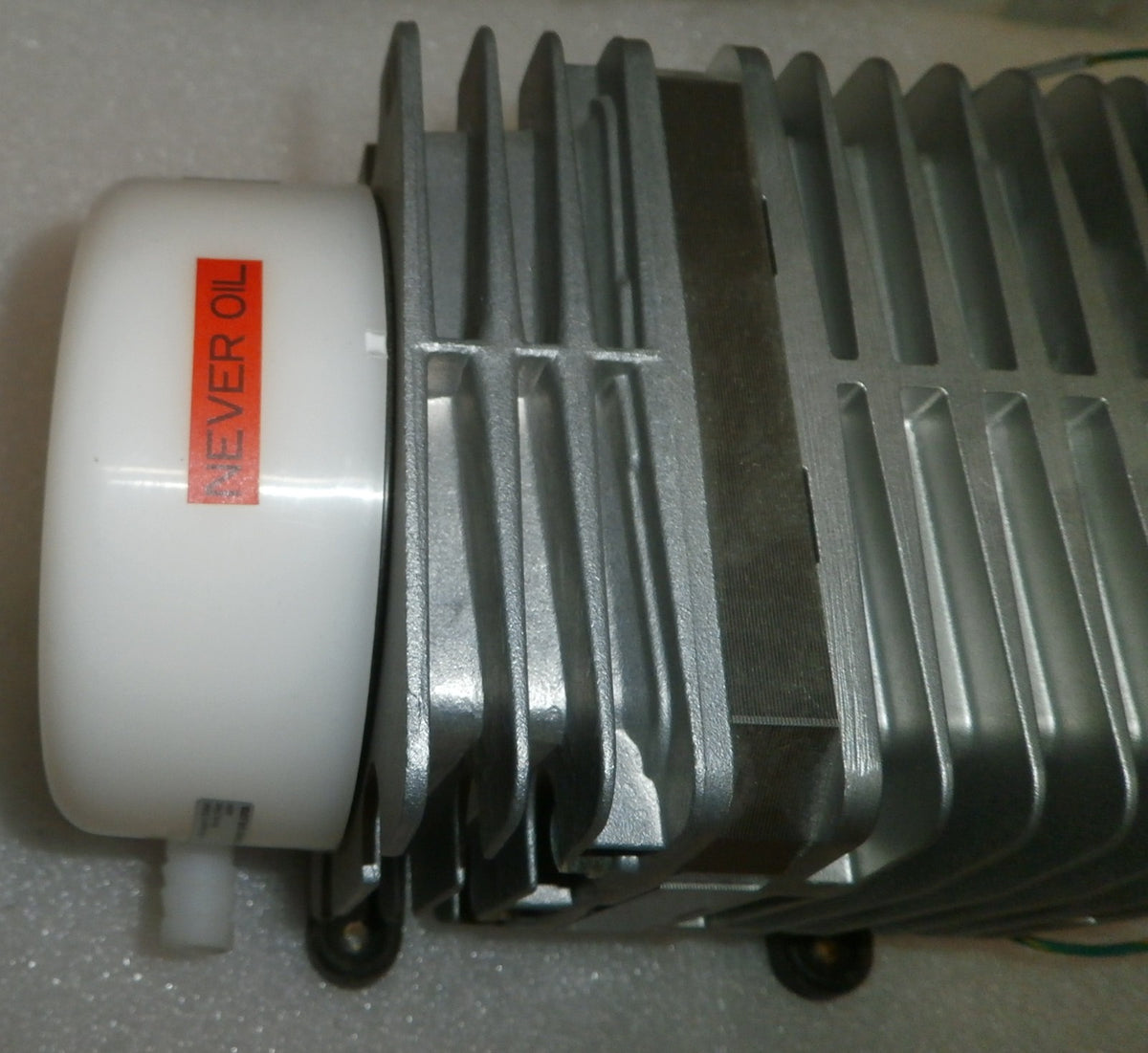 MEDO COMPRESSOR AC0901-A1056-P3-0511 230V WITH PARTS AS PHOTO