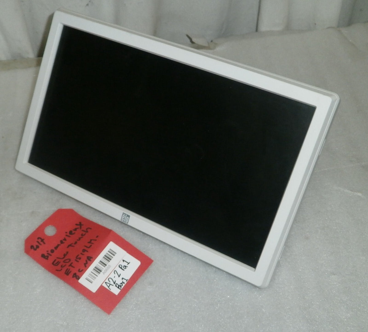 ELO LCD Touchscreen Monitor ET1519LM-8CNA 15.6" White Very Good Condition