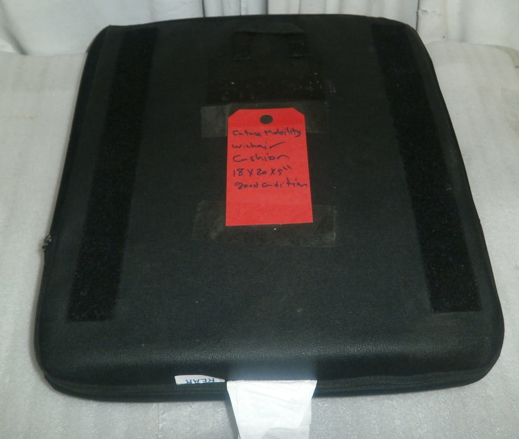 FUTURE MOBILITY WHEELCHAIR CUSHION 06T-24601 SIZE 18 X 20 X 5" GOOD CONDITION