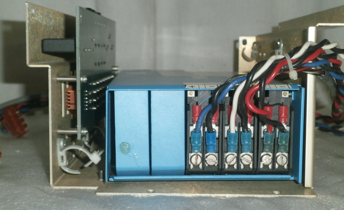 LAMBDA POWER SUPPLY QUALIDYNE Model 3834 4B3NA1A
