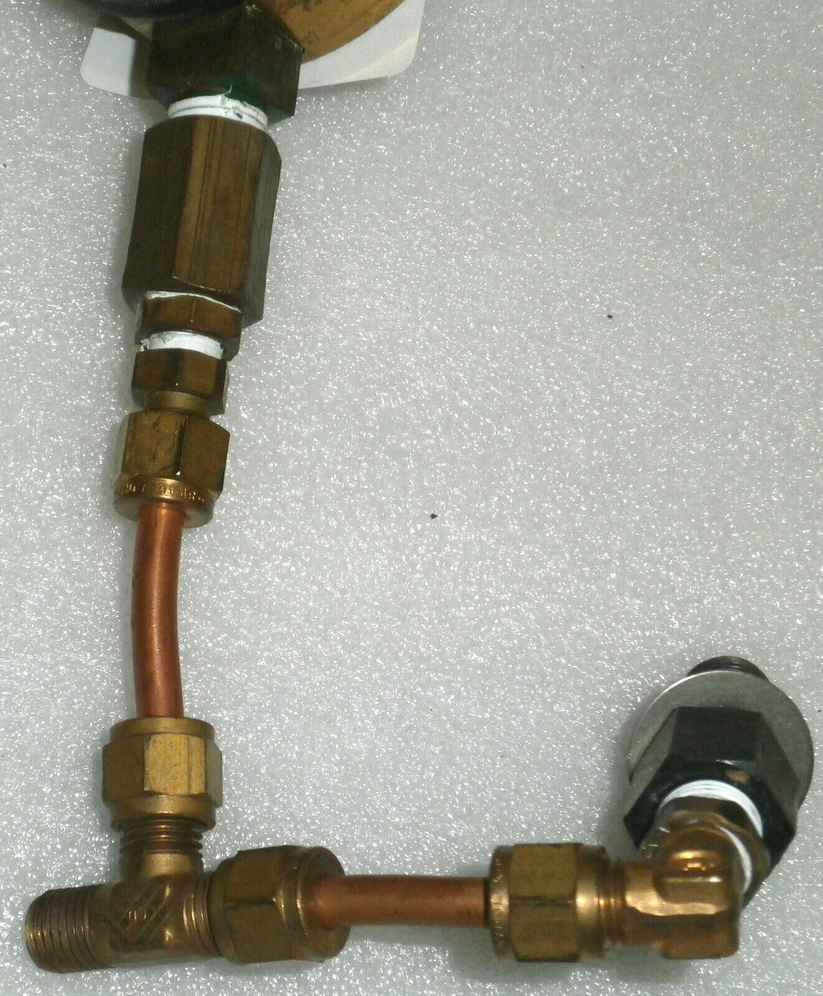 AirCo Air Reduction Valve With Hose (Air, Gas, Valve, Gauge, Pump, Chamber)