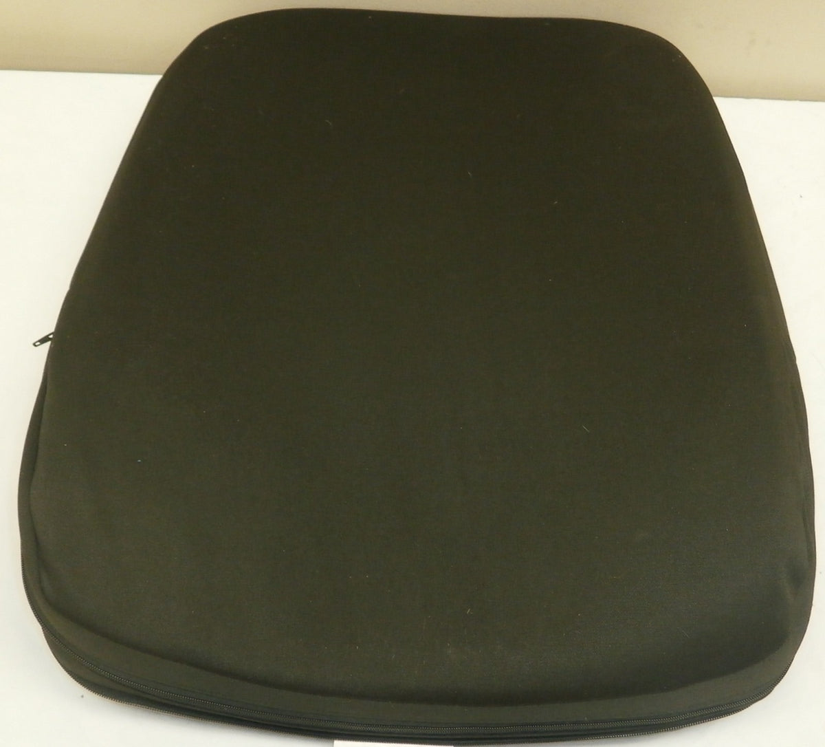 Sunrise SEDEO Wheelchair Seat Cushion Size 19"x22"/Cover Good Condition