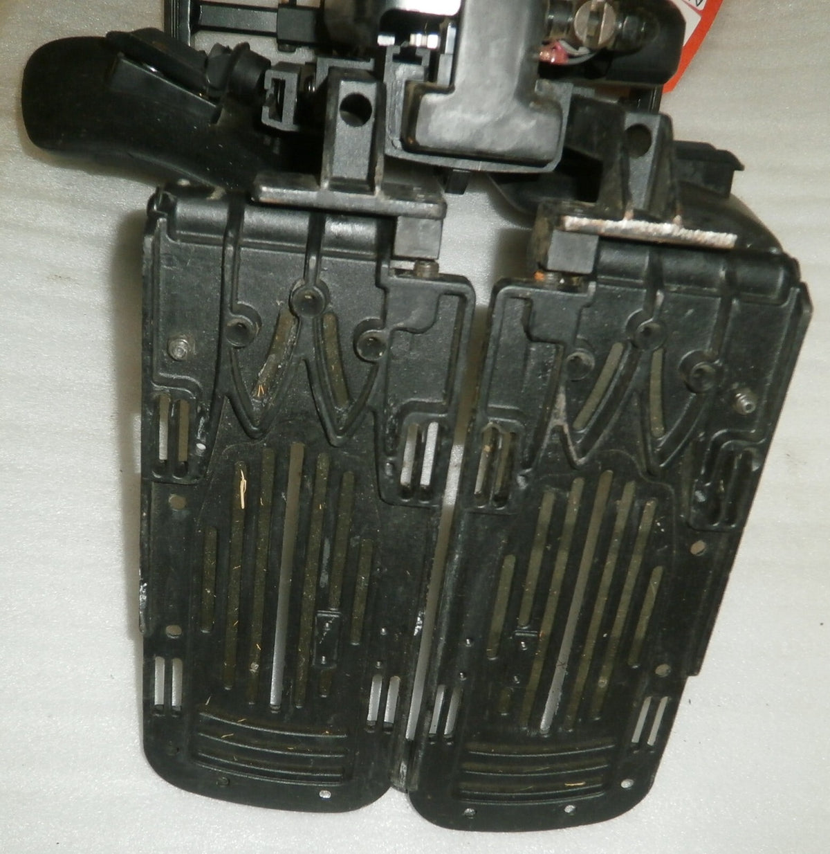 Quantum 6000Z Footrest With Power Actuator Good Condition as Pictures