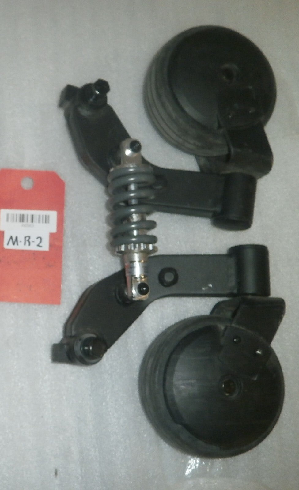 QUANTUM QM-710 BACK PART WITH CASTERS AND SHOCK AS PHOTO