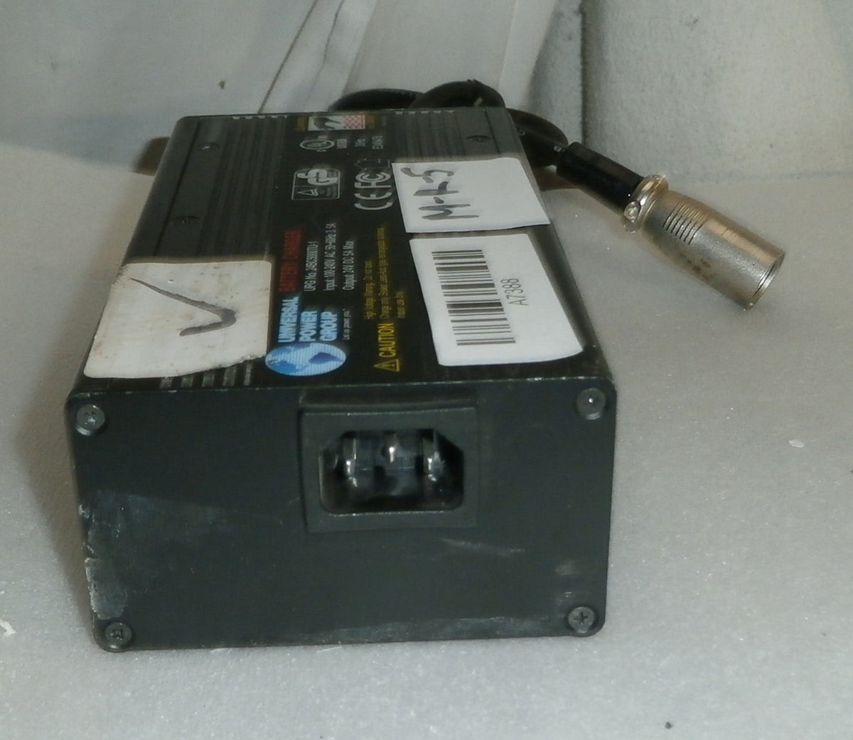 UNIVERSAL WHEELCHAIR 24 VOLT BATTERY CHARGER MODEL 24BC5000TU-1 USED GOOD