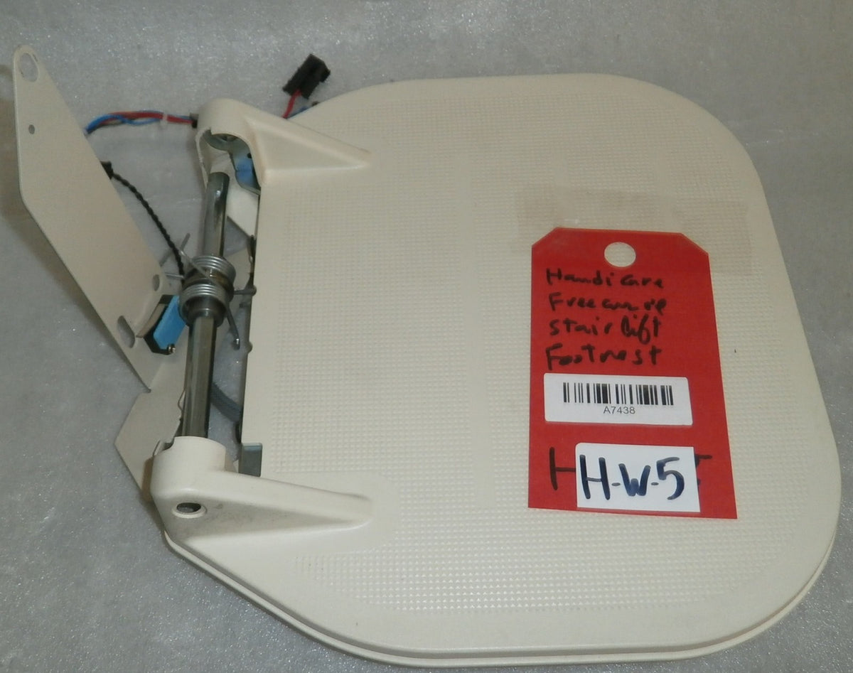 HANDICARE FREE CURVE STAIR LIFT ORIGINAL FOOTREST AS PHOTO GOOD CONDITIO
