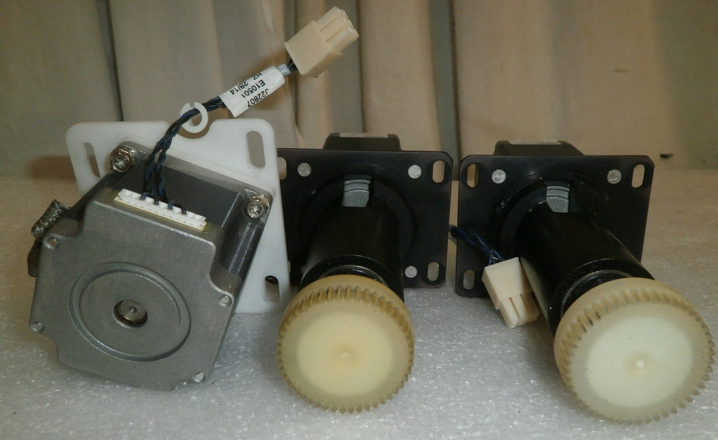 QUANTITY OF 3 SERVO MOTOR KH56KM2-951 GOOD CONDITION