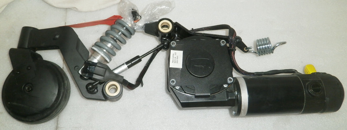TWO QUANTUM EDGE 2.0 -2021 MOTORS MOT1810170-01 AND MOT1810171-01 WITH CASTERS