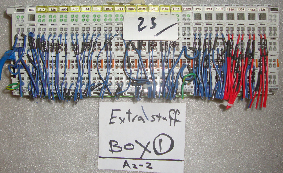 Lot BECKHOFF KL9100, KL9010, KL1408, 13 X KL1184, KL9050, 7 X KL2408