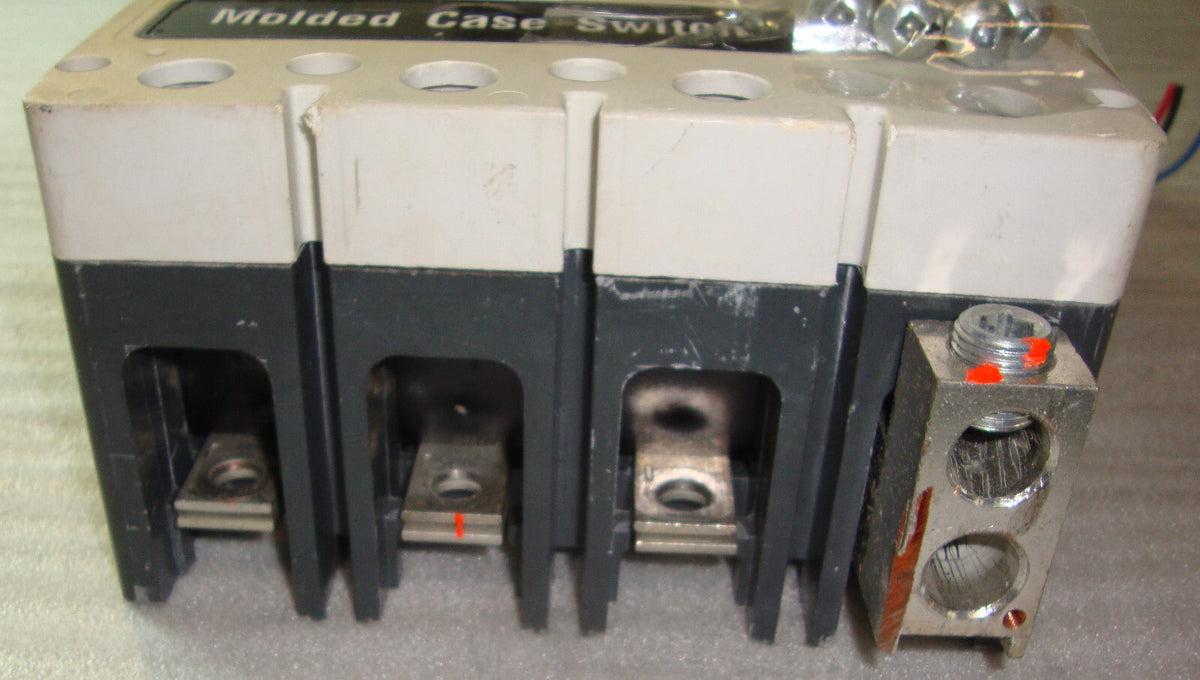 Cutler HAMMER MOLDED SWITCH Breaker HKD4400KW 400 AMP 600 VAC 250 VDC 4 POLE
