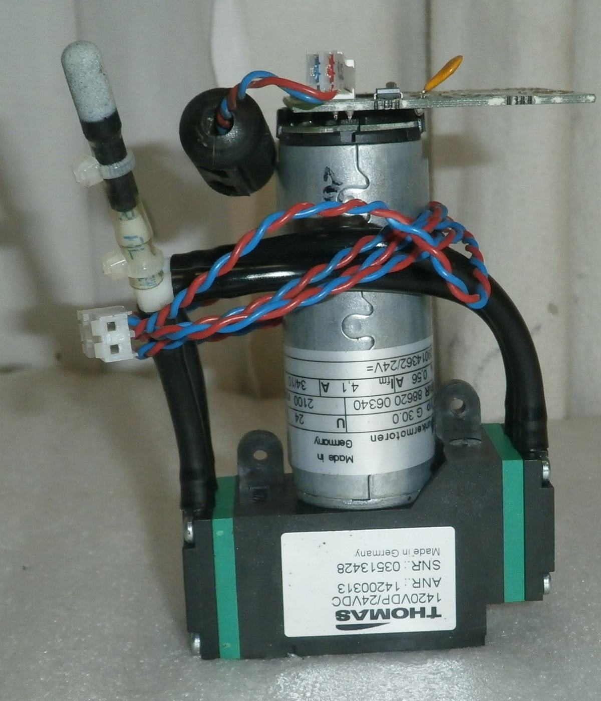 THOMAS Vacuum Pump 1420VDP/24VDC ANR 14200313 MOTOR AND BOARD REGD: 0003907/2