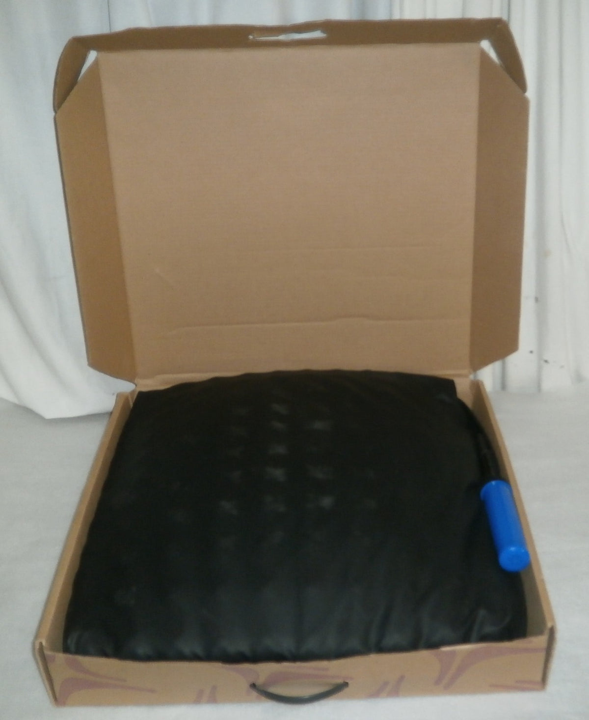 ROHO Wheelchair Cushion QS1110C Size 20.25x19.5" W/Cover and Pump Good Condition