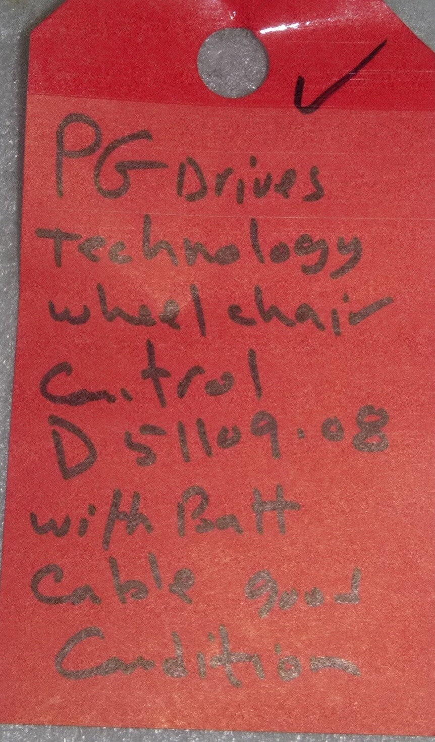 PG DRIVES TECHNOLOGIES D51109.08 WHEELCHAIR CONTROL WITH BATTERY CABLE VERY GOOD