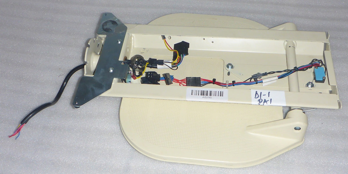 2023 HANDICARE STAIR LIFT FREE CURVE FOOTREST USED GOOD CONDITION AS PHOTO