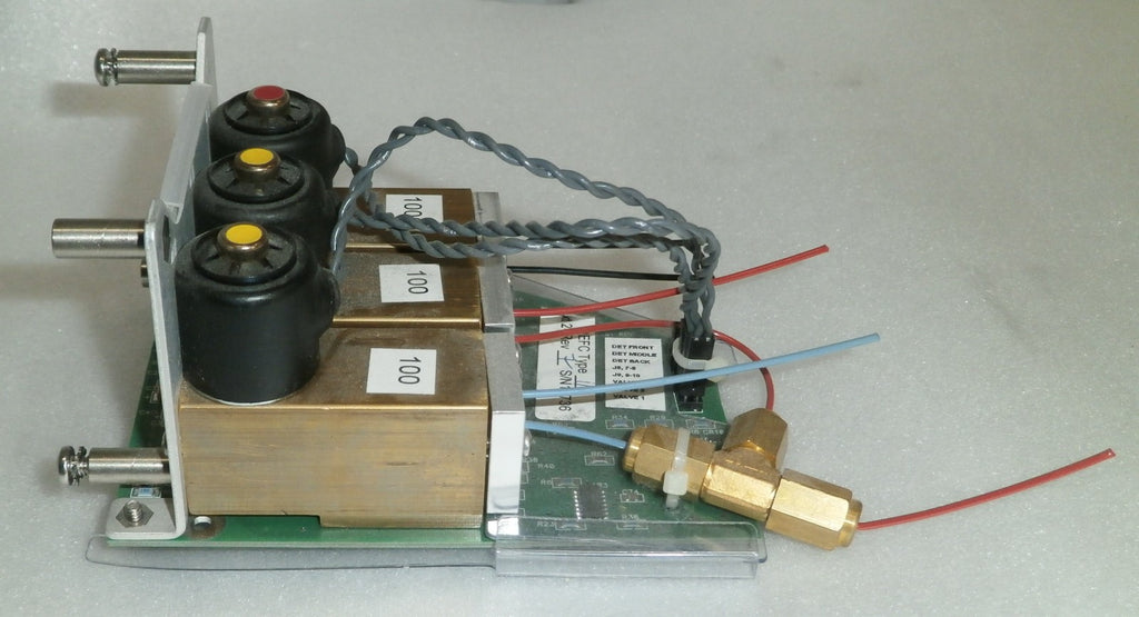 VARIAN CP-3800 DETECTOR DEFC TYPE II SN 17736 AND PARTS AS PHOTO