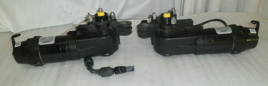 SET OF 2 QUANTUM QM-710 MOTORS 107247/107248 LEFT & RIGHT GOOD WORKING CONDITION