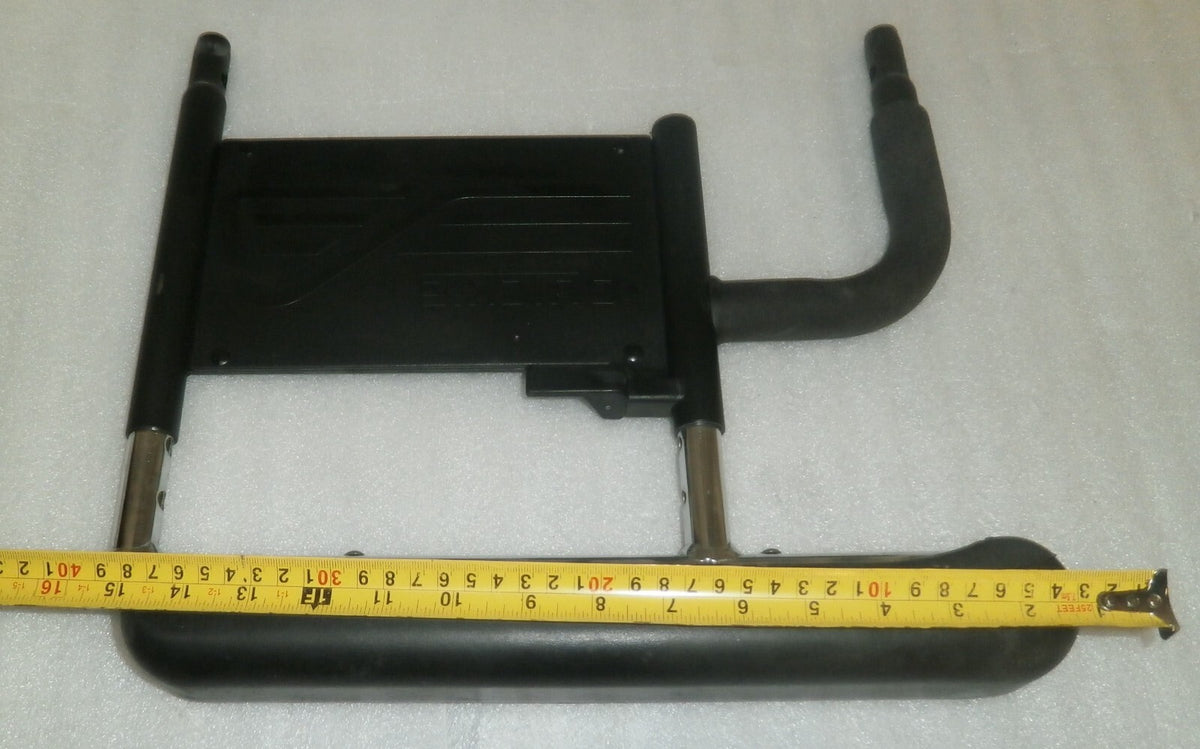 PAIR OF WHEELCHAIR ARM REST LEFT AND RIGHT WITH MOUNTS FOR QUICKIE QM-710