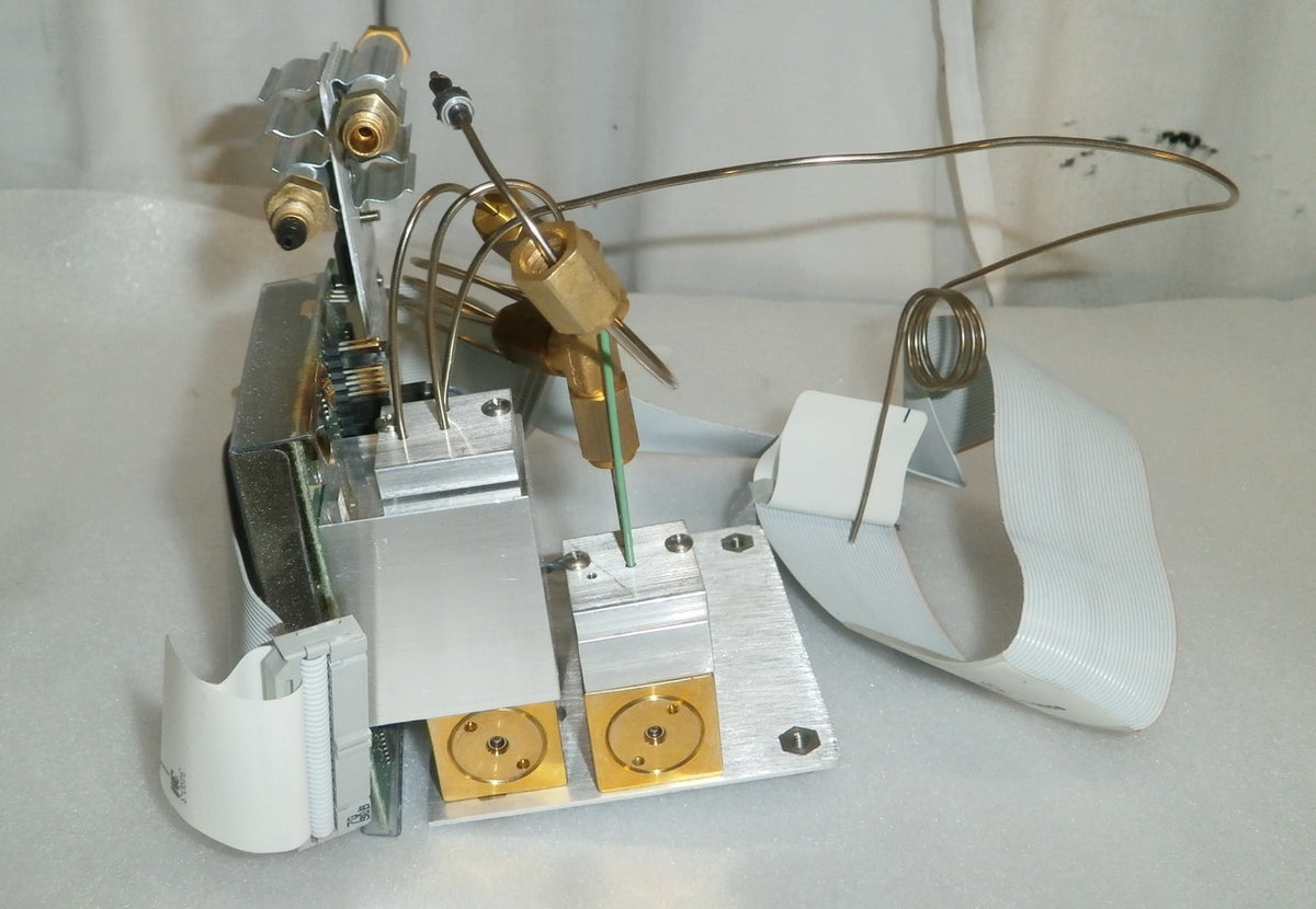 VARIAN CP-3800 CHROMATOGRAPH EFCTYPE 24-20734 USED AS PHOTO