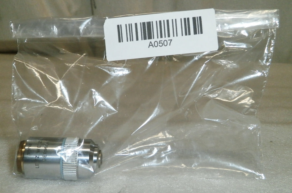 Microscope lens Leitz Wetzlar Germany 519762 / 160/0.17 EF 40/0.65