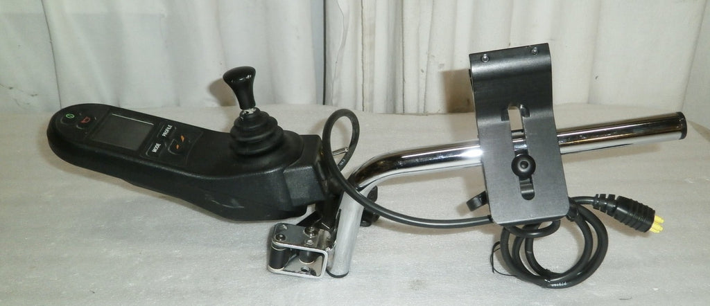 PERMOBIL R-NET JOYSTICK D51624-02 WITH SCREEN AND SWING AWAY ARMREST GOOD C