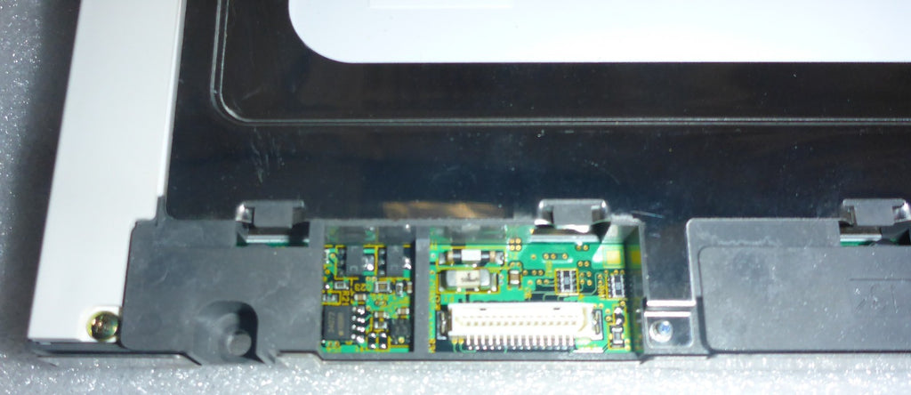 TOSHIBA DISPLAY LCD SCREEN PANEL LTM10C210 USED GOOD CONDITION