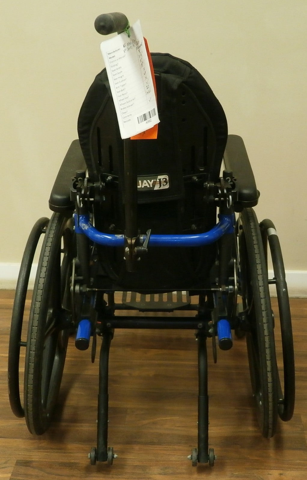 KI MOBILITY CLICK WHEELCHAIR w/ SEAT WIDTH 12" AND SEAT DEPTH 12" GOOD