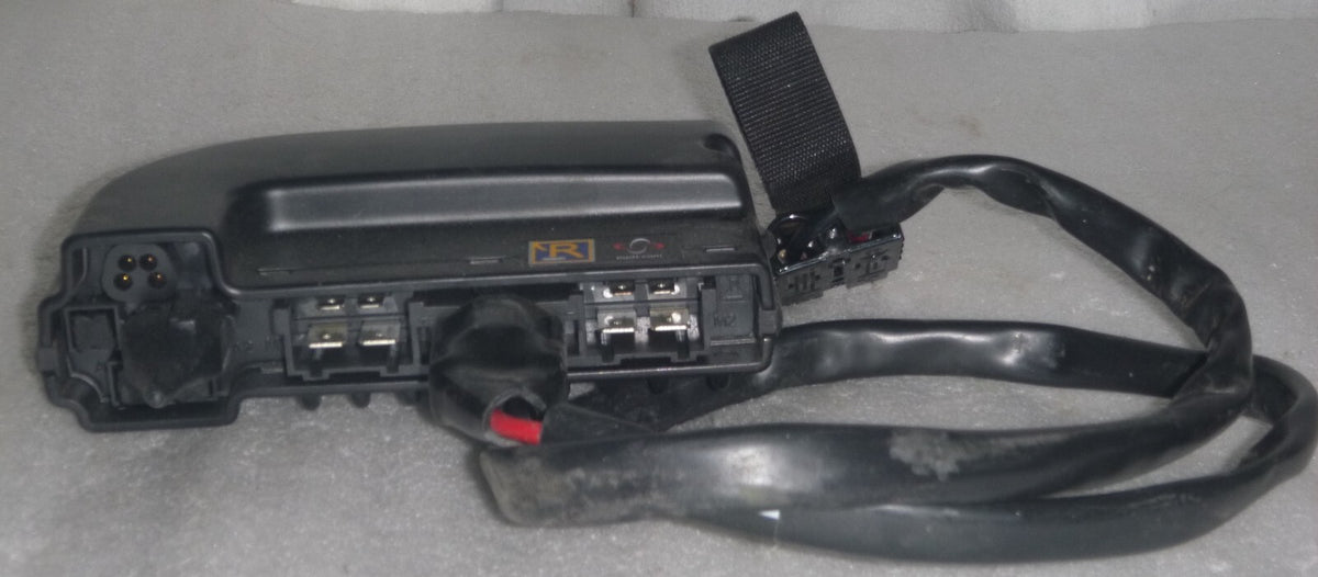 PG DRIVES TECHNOLOGIES D51109.08 WHEELCHAIR CONTROL WITH BATTERY CABLE VERY GOOD